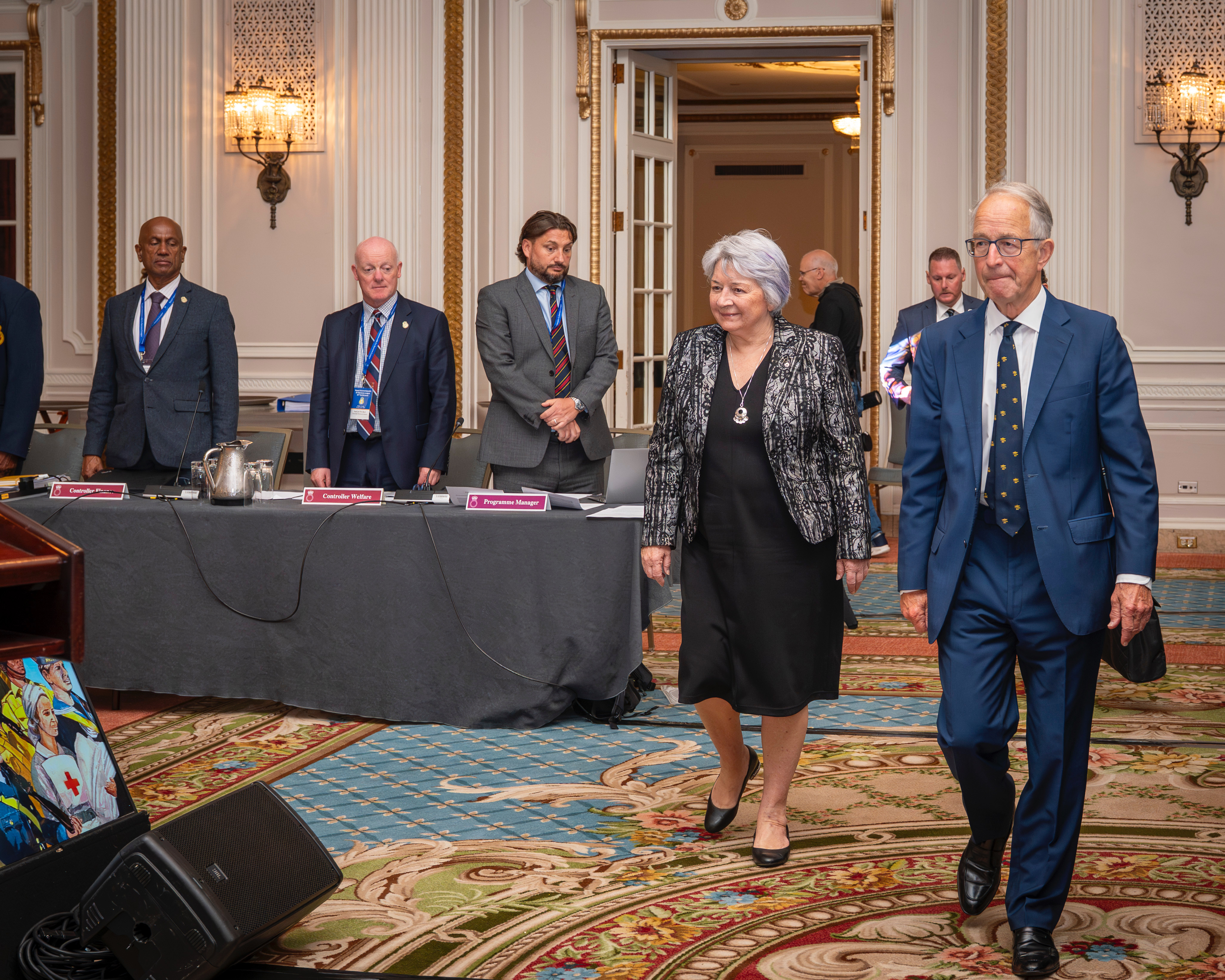 La gouverneure générale Mary Simon et le général Lord Richards of Herstmonceux à la Royal Commonwealth ex-Services League - Ouverture officielle de la 35e conférence.