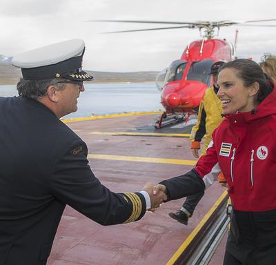 Upon landing on the CCGS Amundsen, the Honourable Kirsty Duncan, Minister of Science was greeted by Claude Lafrance, Captain of the CCGS Amundsen.