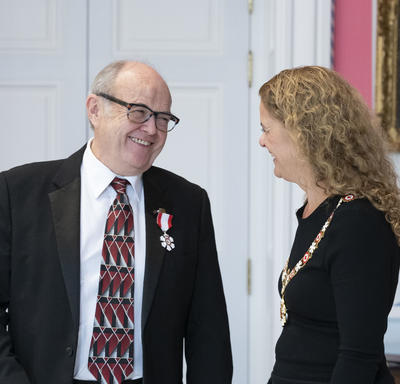 The Governor General shares a moment with a recipient during an Order of Canada ceremony. 