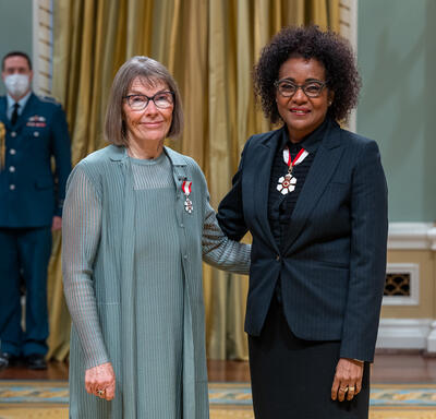 Judy Birdsell is standing next to The Right Honourable Michaëlle Jean.