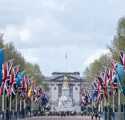 Road leading to Buckingham place