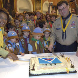 Cérémonie pour commémorer le centenaire de Scouts Canada