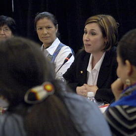 Discussion avec des femmes autochtones à Toronto à l’occasion de la Journée internationale de la femme