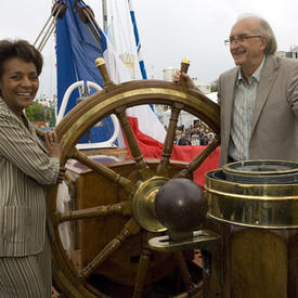 Presentation of the Grand Livre de Champlain and farewell to the crews of the Grande Traversée flotilla