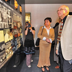 Visit to the Muzeum romské kultury (Museum of Romani Culture) and discussion