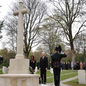 KINGDOM OF NORWAY - Wreath-Laying Ceremony at the Olso Western Civil Cemetery (Vestre Gravlund)