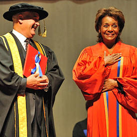 Governor General receives an honorary doctorate from the University of Moncton
