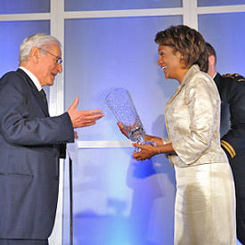 Governor General presents the Canadian Journalism Foundation's Lifetime Achievement Award