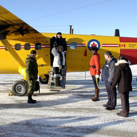 Visite officielle de la gouverneure générale au Nunavut du 17 au 21 avril 2006