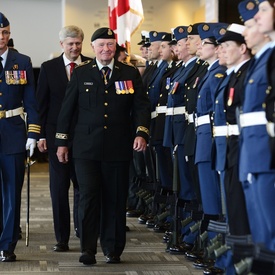 Passation de commandement des Forces armées canadiennes