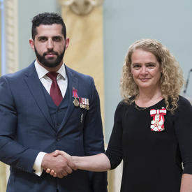 Présentation de distinctions honorifiques