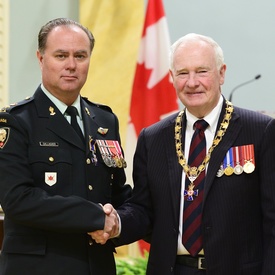 Cérémonie d’investiture de l’Ordre du mérite militaire