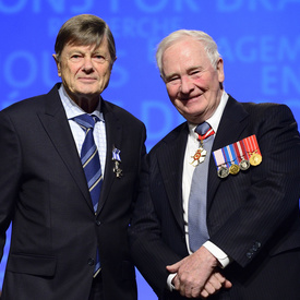 Remise de distinctions honorifiques à Edmonton