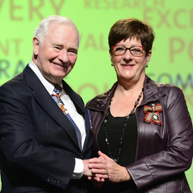 Remise de distinctions honorifiques à Edmonton