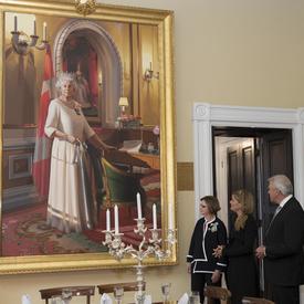 Later, Her Excellency proceeded to Government House to view the Diamond Jubilee Portrait of Her Majesty Queen Elizabeth II, which is now on public display inside the residence. The portrait has been in the Ballroom at Rideau Hall, the official residence a