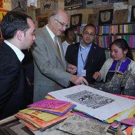 His Excellency Jean-Daniel Lafond visits the Taller de Lenateros