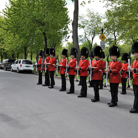 Visit to the Canadian Grenadier Guards in Montréal