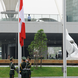 Cérémonie d'accueil officiel à l'Expo de Shanghai