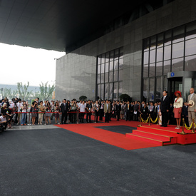 Cérémonie d'accueil officiel à l'Expo de Shanghai
