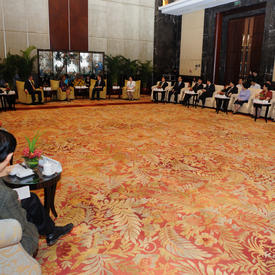 Meeting with Party Secretary of Guangdong Province 