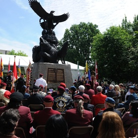 Cérémonie du souvenir au Monument aux anciens combattant autochtones