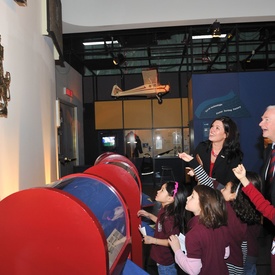 Dévoilement des timbres pour le jubilé du diamant