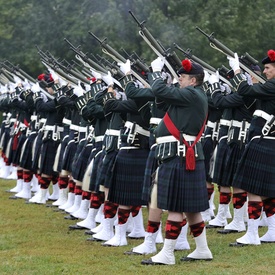 Visit to Two Historic Canadian Regiments in Montréal 