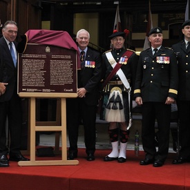 Visit to Two Historic Canadian Regiments in Montréal 