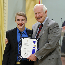 Cérémonie de remise du Prix pour l'entraide