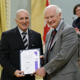 Cérémonie de remise du Prix pour l'entraide