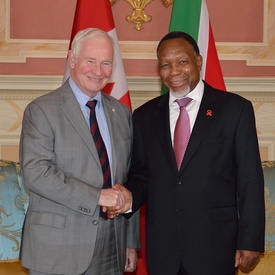 Visite de courtoisie du vice-président de l'Afrique du Sud
