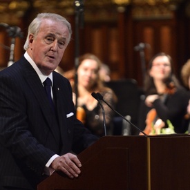 Cérémonie commémorative à la mémoire de l'honorable Paul G. Desmarais