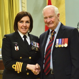 Remise de décorations militaires