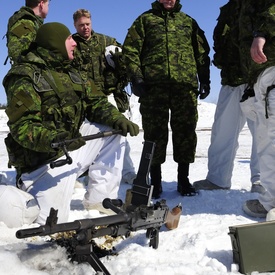 Visite à la Garnison Petawawa