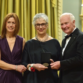 Les Prix du Gouverneur général en arts visuels et en arts médiatiques 