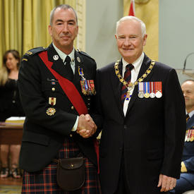 Cérémonie d'investiture de l'Ordre du mérite militaire