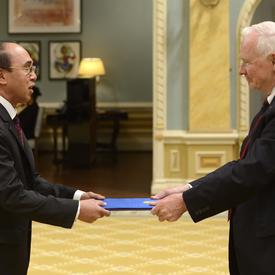 Présentation de lettres de créance