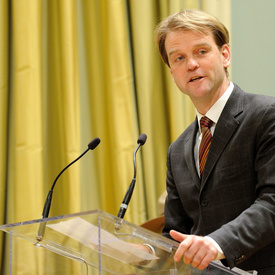 Cérémonie de citoyenneté et discussion