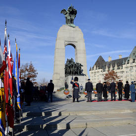 Jour du Souvenir - Tournée royale 2014