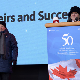 Le 50e anniversaire du drapeau national du Canada