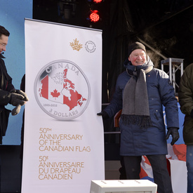 Le 50e anniversaire du drapeau national du Canada