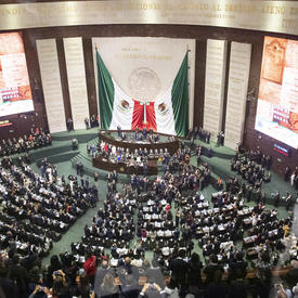 Une photo prise à l'intérieur du congrès.
