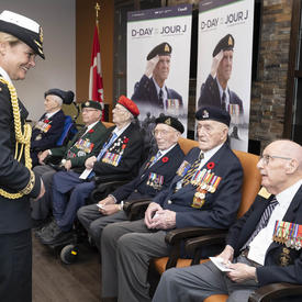 The Governor General meets veterans. 
