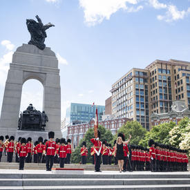 The Governor General inspected the guard of honour at the National War Memorial.
