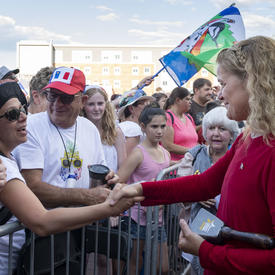The Governor General shook hands with members of the public. 