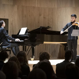  Canadian violinist Kerson Leong is performing.  