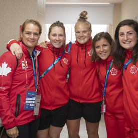 The Governor General met with athletes. 