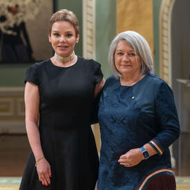 Governor General Marie Simon stands with Her Excellency Delia Beatriz Valle Marichal
