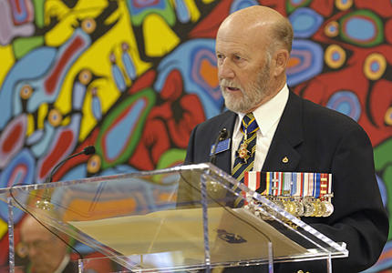 Governor General receives symbolic first poppy of the 2008 National Poppy Campaign