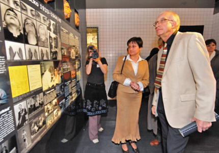 Visit to the Muzeum romské kultury (Museum of Romani Culture) and discussion